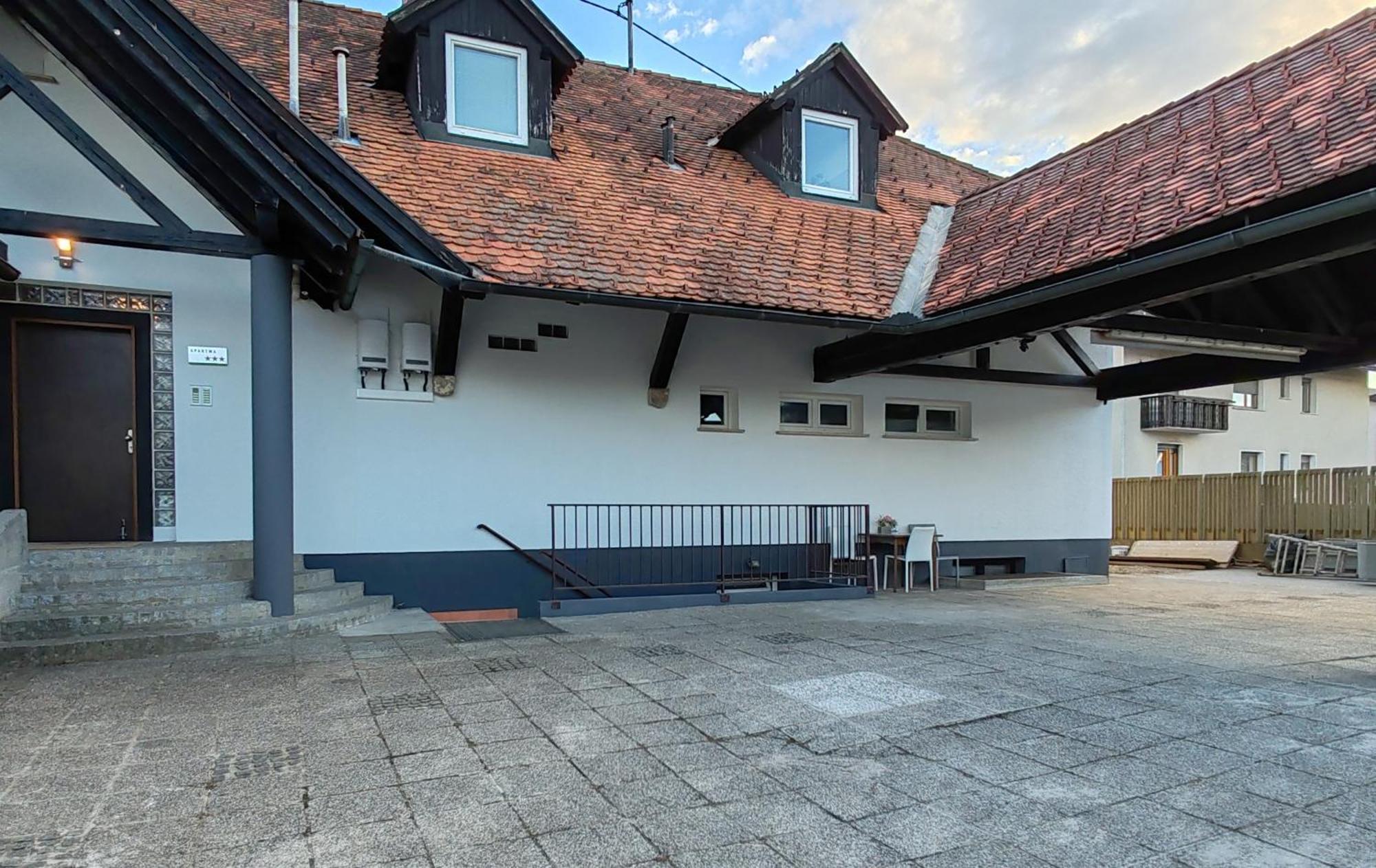 Lucky Center Ljubljana Apartment ภายนอก รูปภาพ
