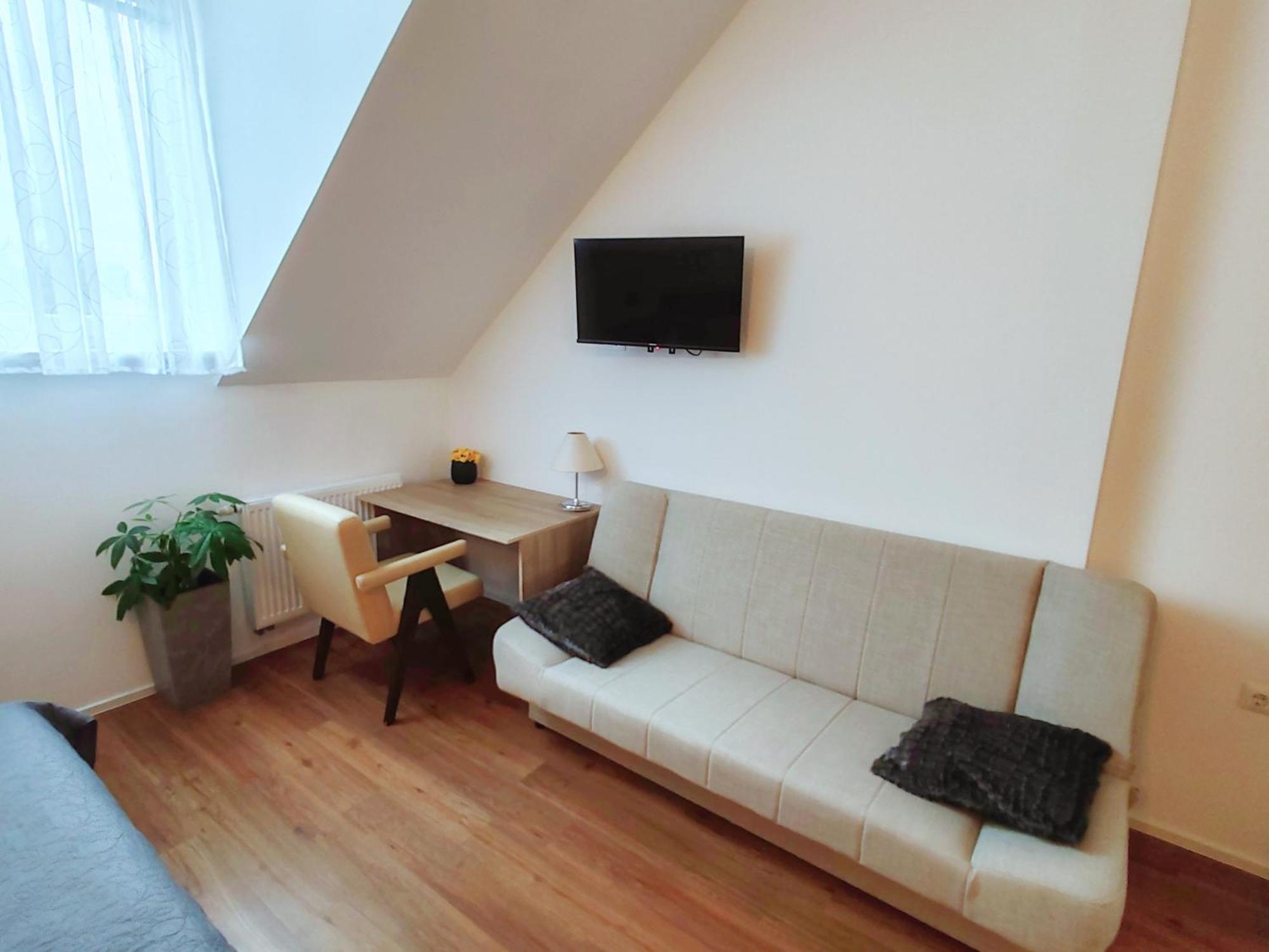 Lucky Center Ljubljana Apartment ภายนอก รูปภาพ