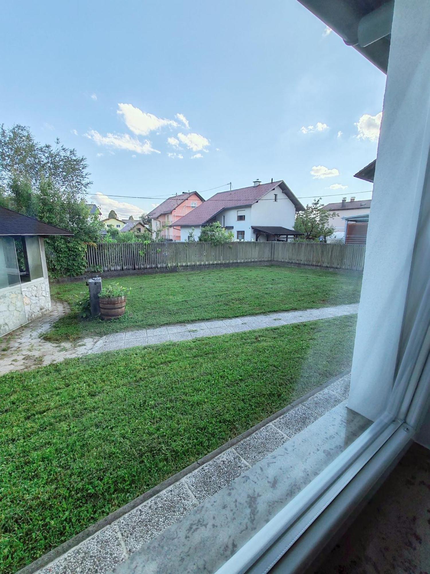Lucky Center Ljubljana Apartment ภายนอก รูปภาพ