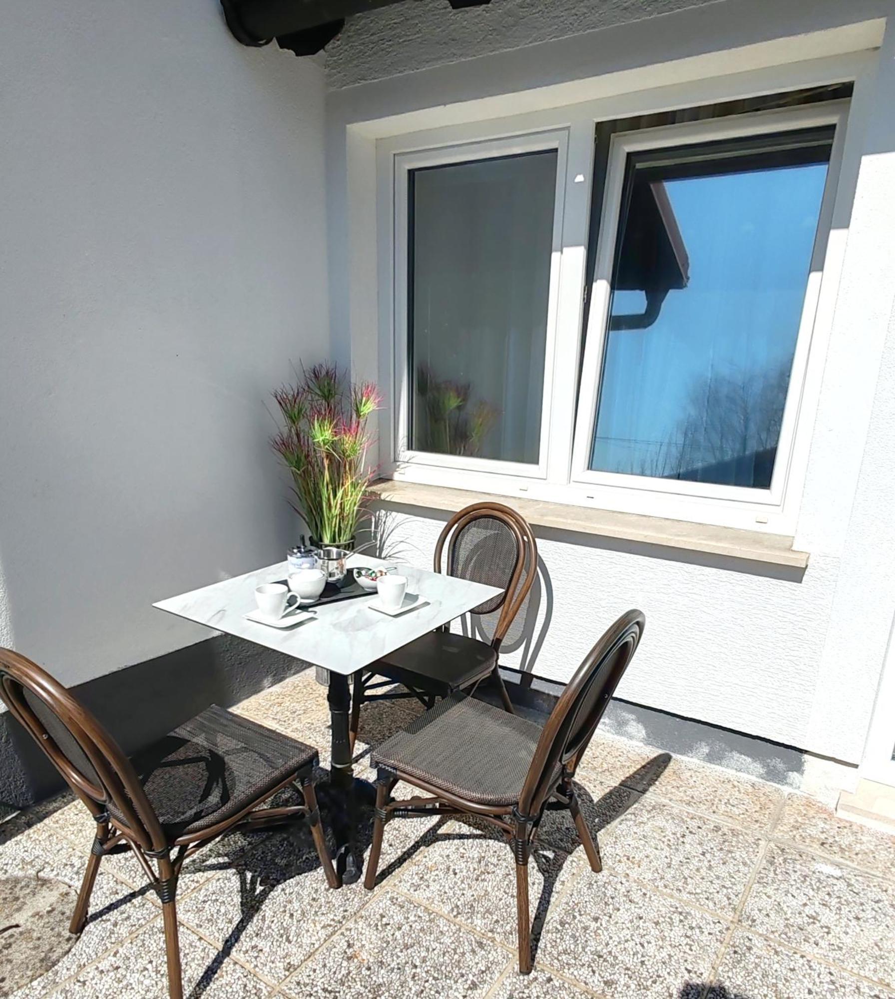Lucky Center Ljubljana Apartment ภายนอก รูปภาพ