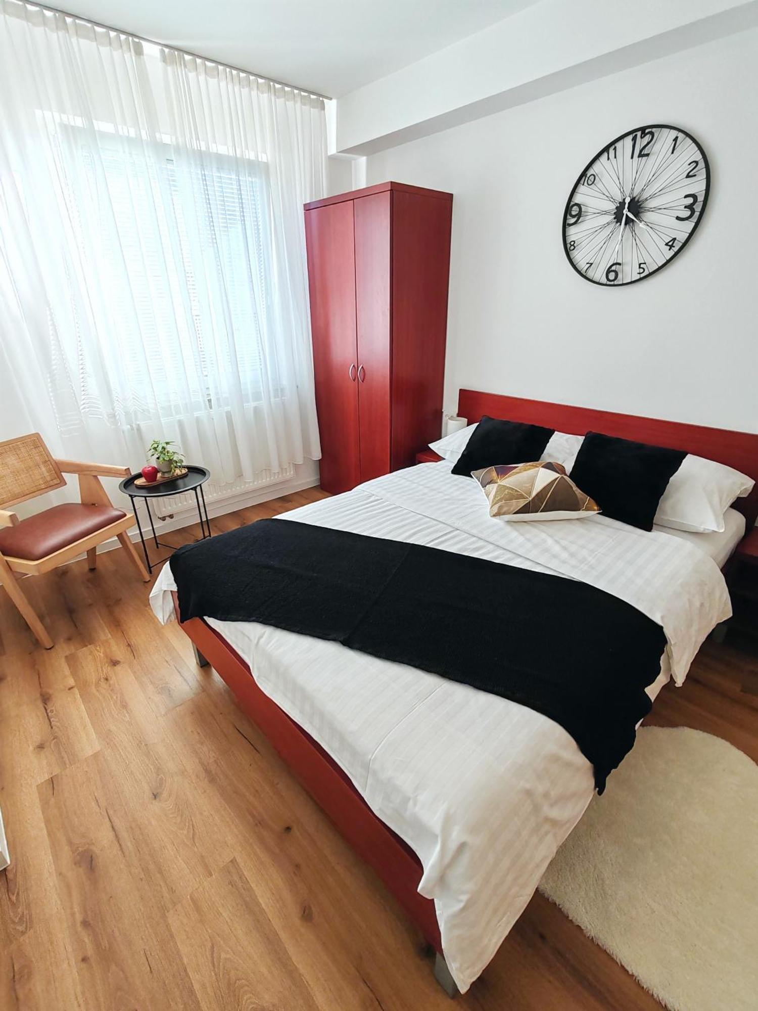 Lucky Center Ljubljana Apartment ภายนอก รูปภาพ