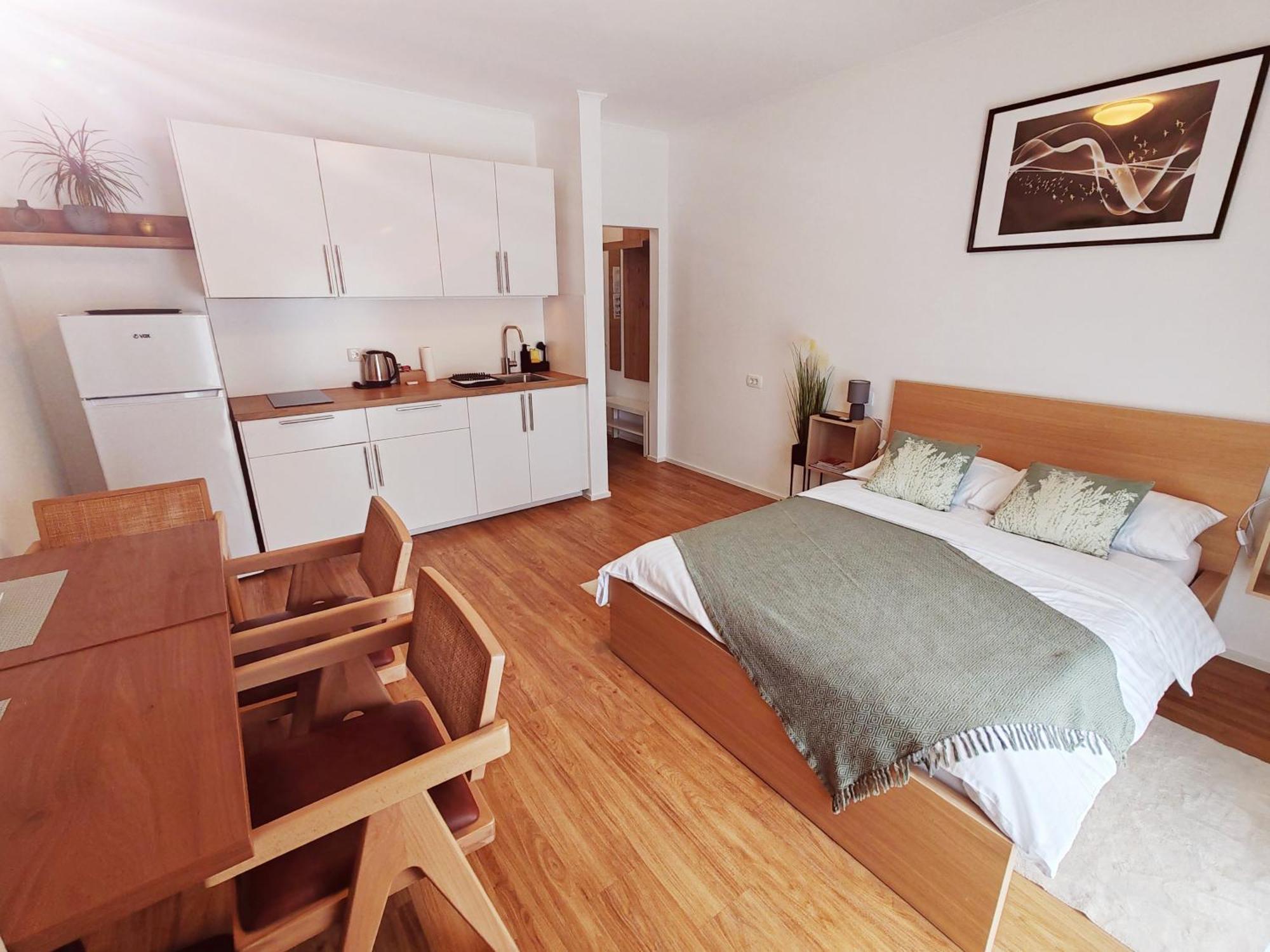 Lucky Center Ljubljana Apartment ภายนอก รูปภาพ